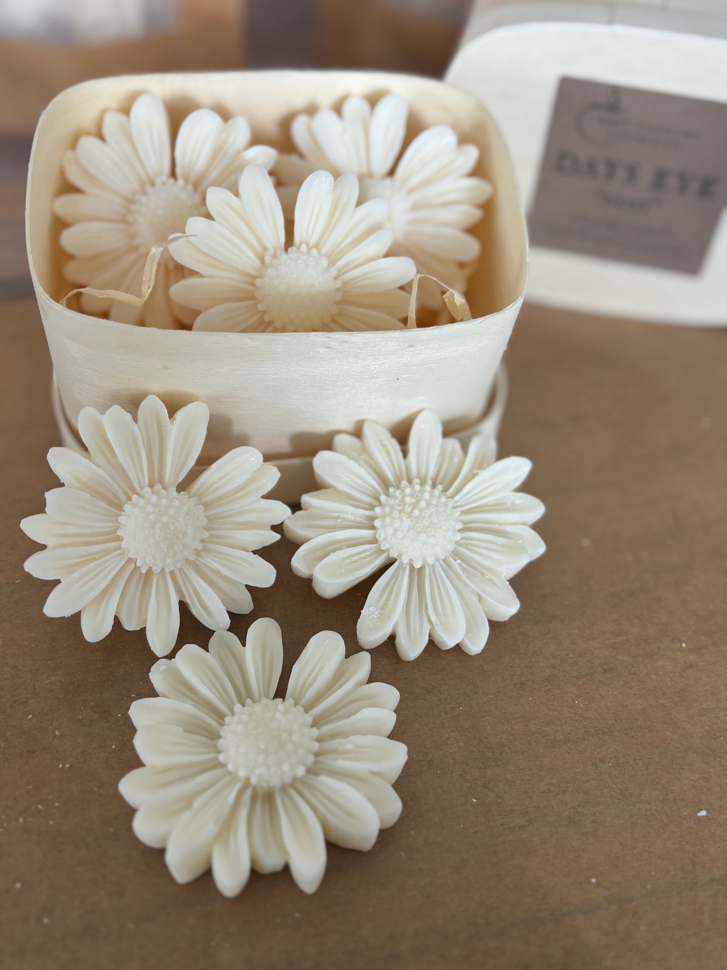 Days Eye 'Daisy' 6 wax melt daisy's